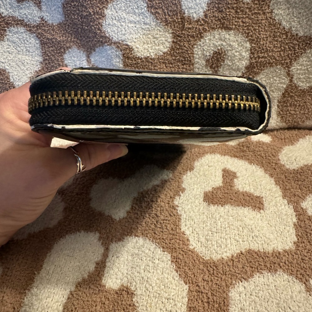 Kate Spade $13 - Picture 5 of 7